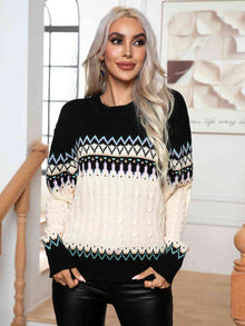  Round Neck Cable-Knit Sweater